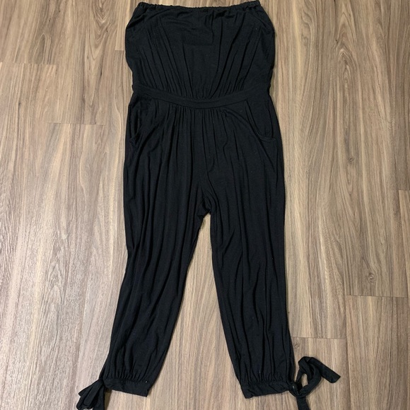 Strapless Jumpsuit with ties at ankles - Picture 1 of 3